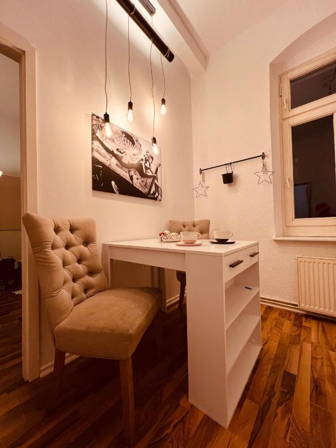 Charmante Ferienwohnung In Dresden Striesen - Frau Pie Appartement Exterior photo